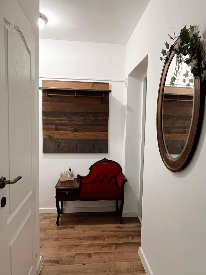 Niran Apartament Oradea Luaran gambar